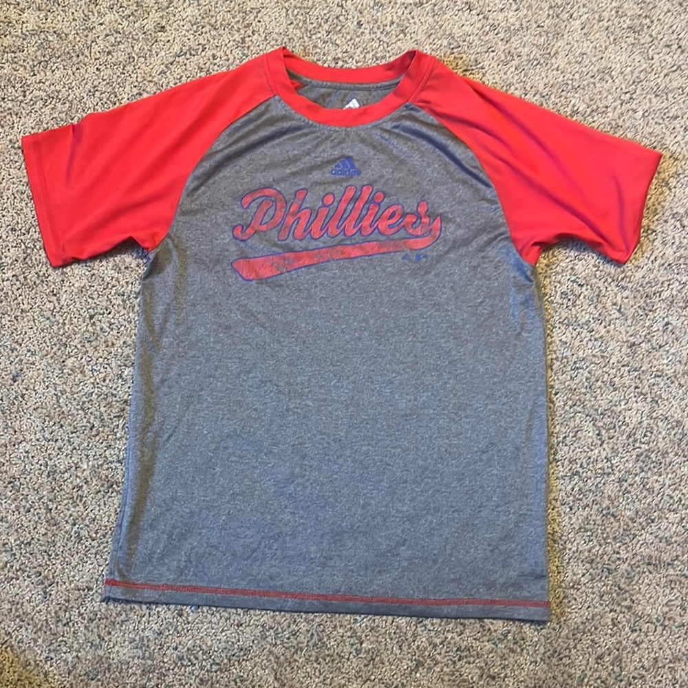Boys large Adidas Phillies t-shirt Large